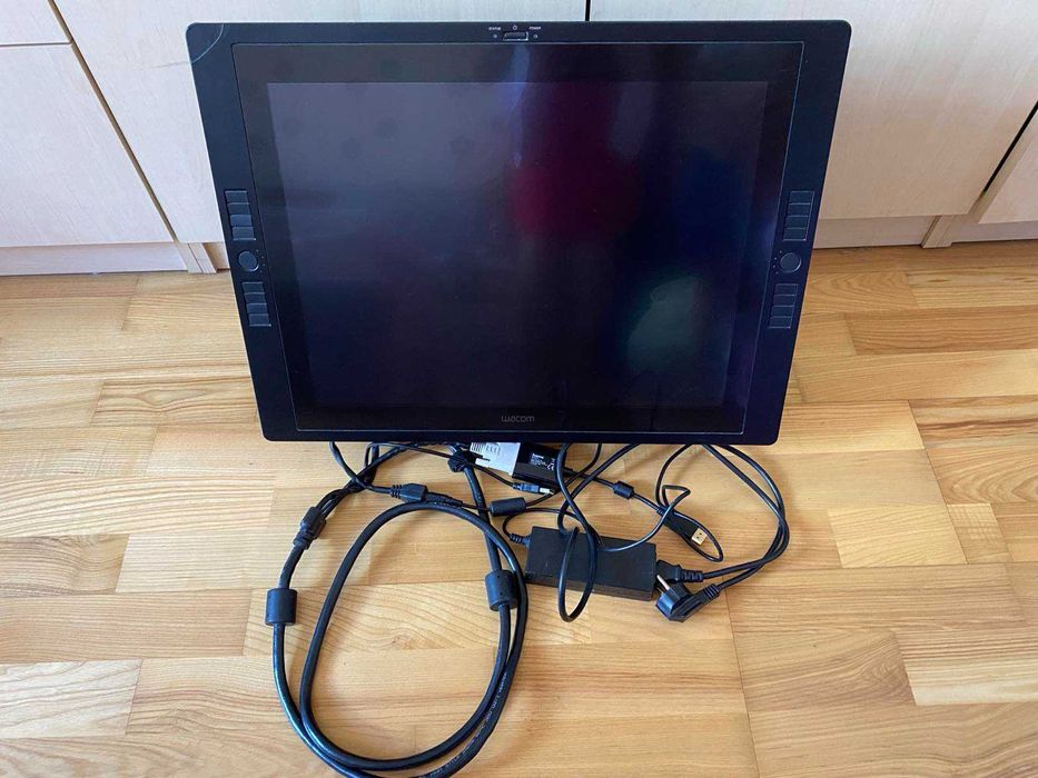 Wacom Cintiq 21UX (DTK‑2100) * професионален графичен таблет с дисплей