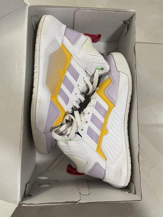 Маратонки addidas 36 номер