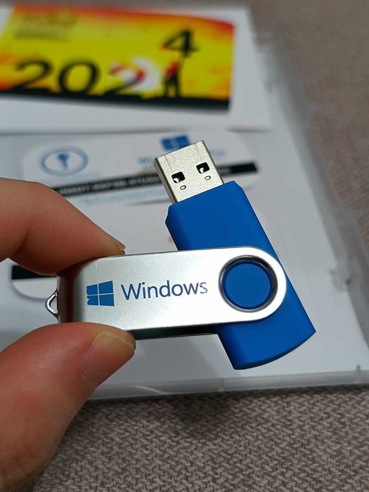 Stick USB bootabil instalare Windows 7 Professional + licenta originala retail pe viata, PRET REAL!