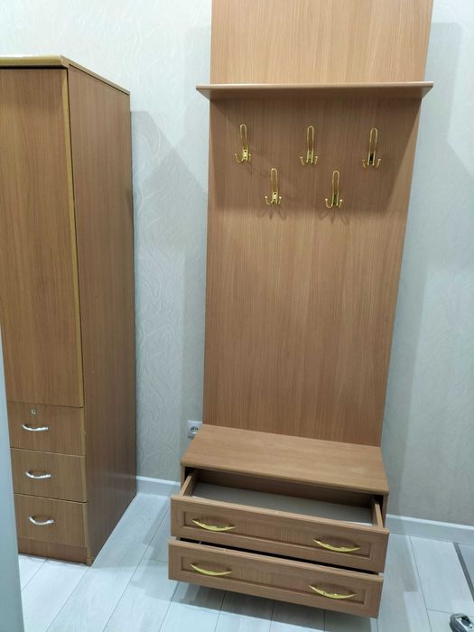 Шифонер и прихожая