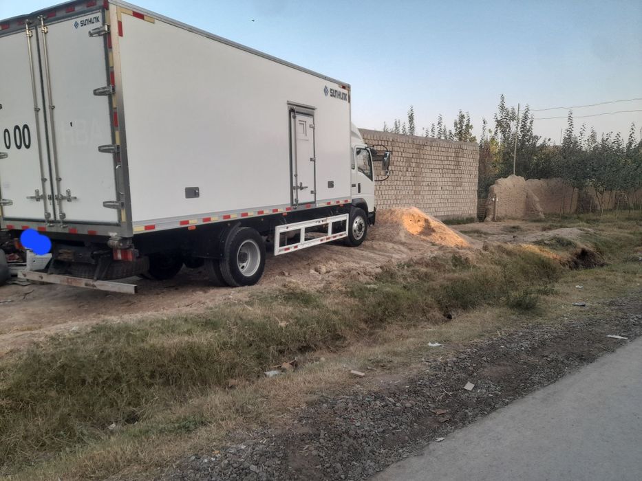 Howo 10 tonnali sotiladi