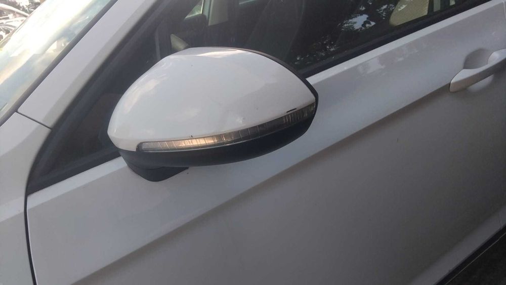 Oglinda stanga/dreapta Volkswagen Passat B8