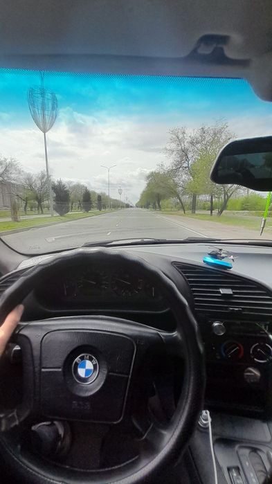 БМВ Е36 318i сатылады обмен карастырам