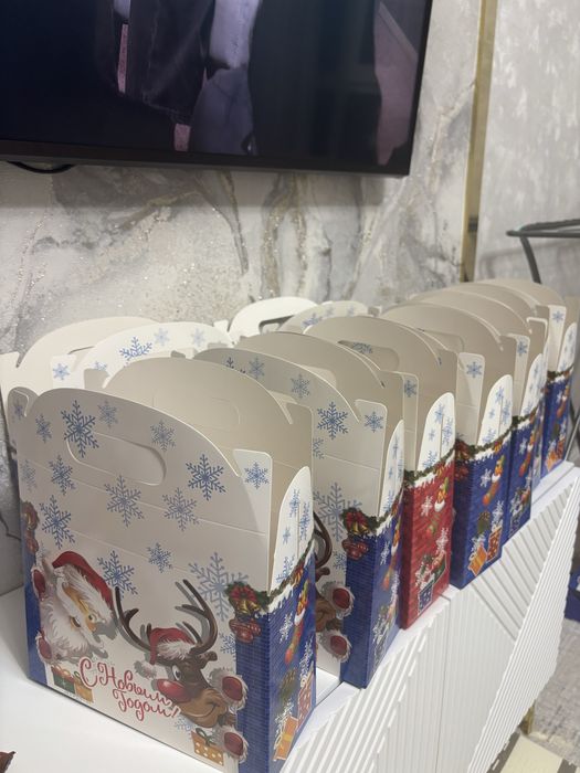 74шт Новогодние упаковки