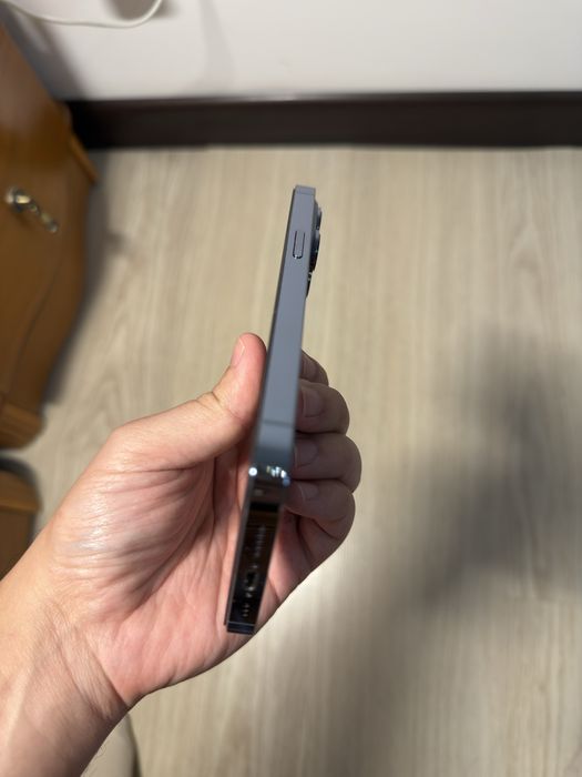 Iphone 13 pro в отличном состоянии