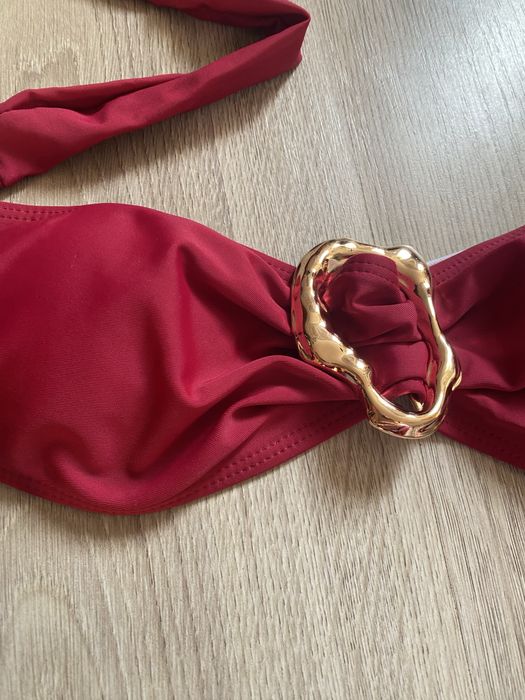 Дамски бански по 15 € – чисто нови модели.