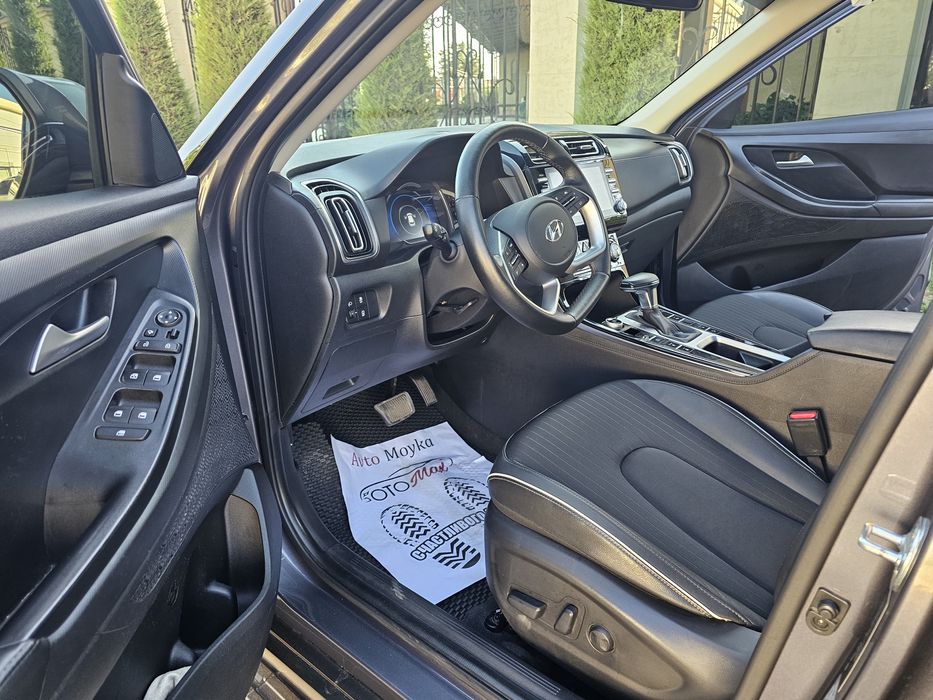 Hyundai Creta Restayling 1.6l. Eng fuli. Yili 2021. Narxi 16000