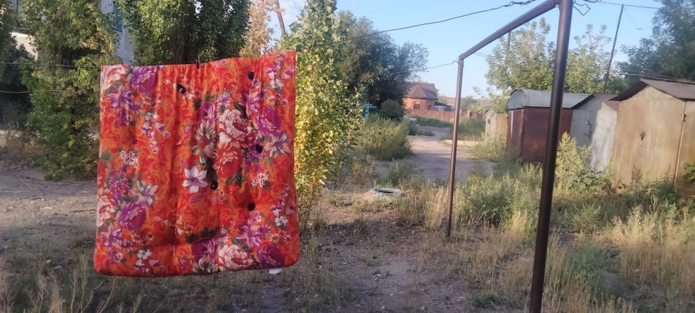 Продам срочно одеяло. Матрас