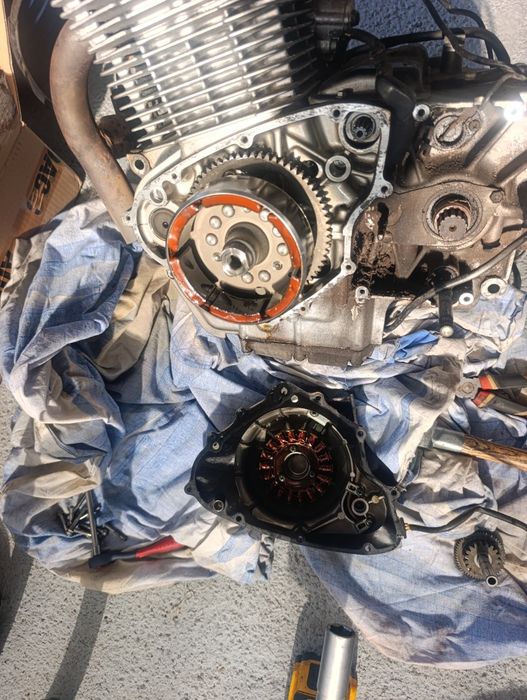 Vând motor Suzuki GS 500e/f