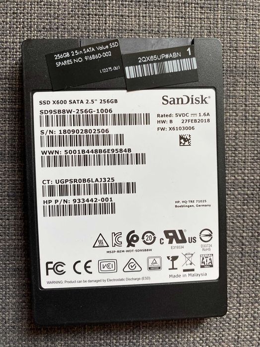 SSD диск 256 Gb на SanDisk