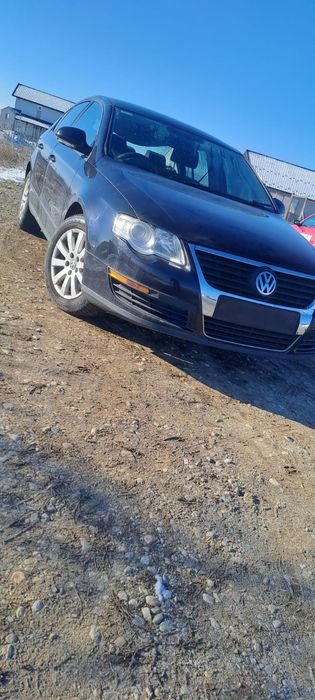 Dezmembrez vw Passat b6 1.9 tdi  bkc bxe motor cu proba cutie manuala