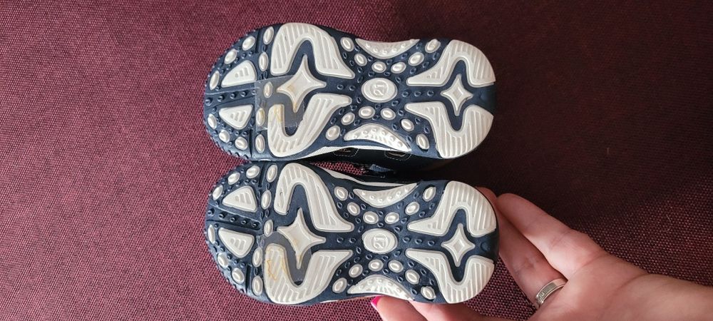 Sandale mărimea 21 noi