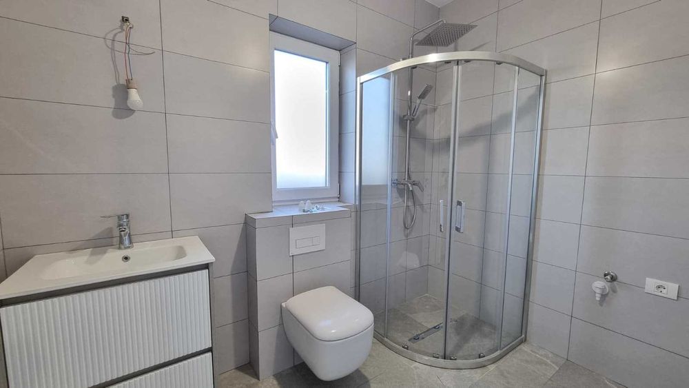 Proprietar, vand jumatate de duplex pe parter cu 3 camere, Sag, Timis