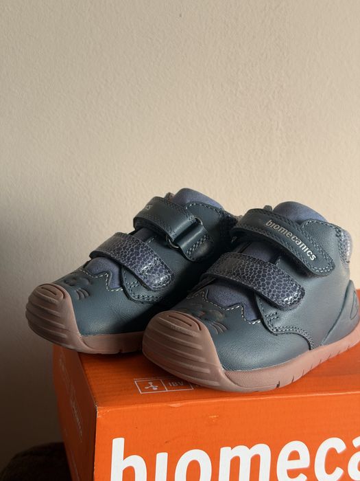 Обувки biomecanics 20