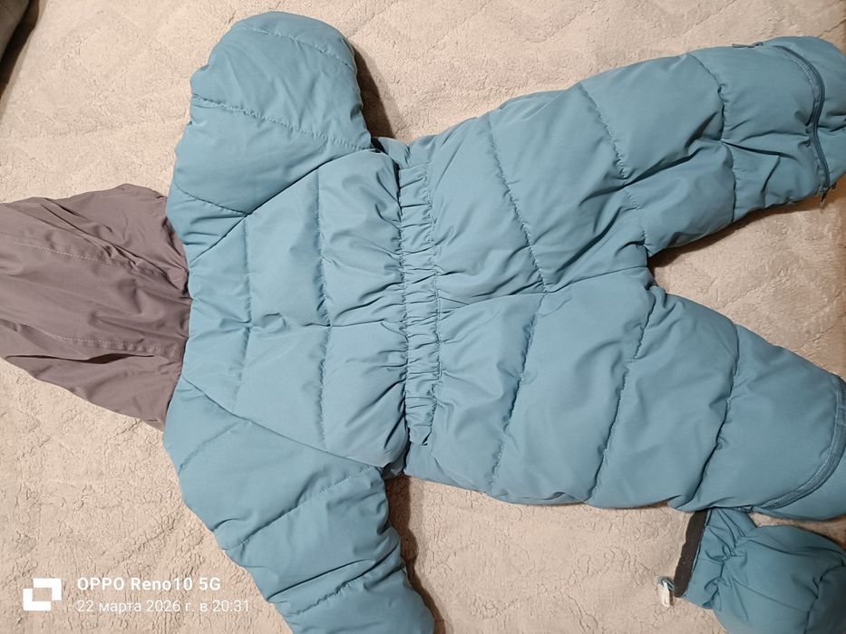 Продам детский зимний комбинезон