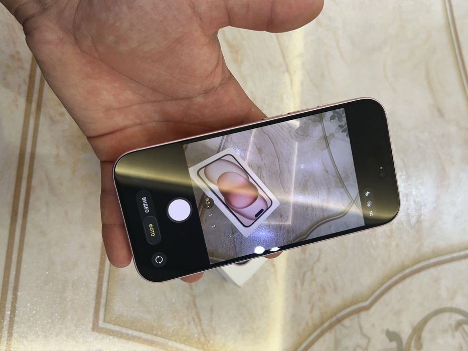 Iphone 15 ozi pink