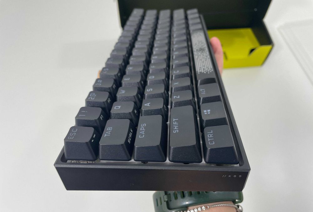 Tastatura K65 RGB Mini Noua
