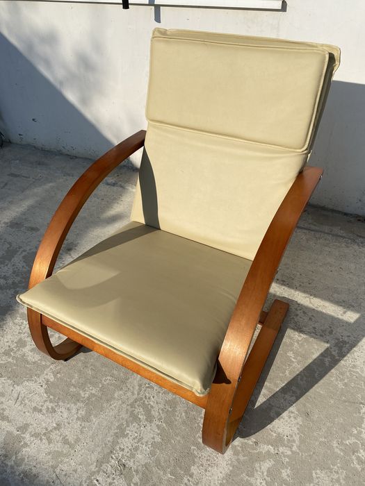 Релакс фотьойл с люлеещ ефект