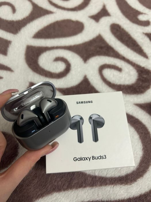 Продам наушники оригинал