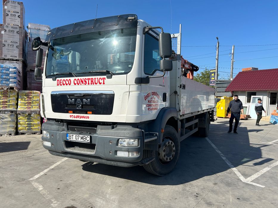 Camion cu macara MAN