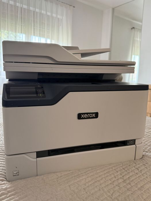 Multifunctionala XEROX C235