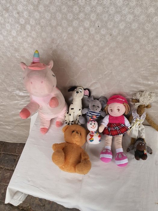 Продаются игрушки