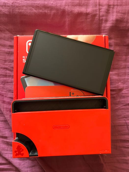 Nintendo Switch OLED Red (Super Mario Edition)