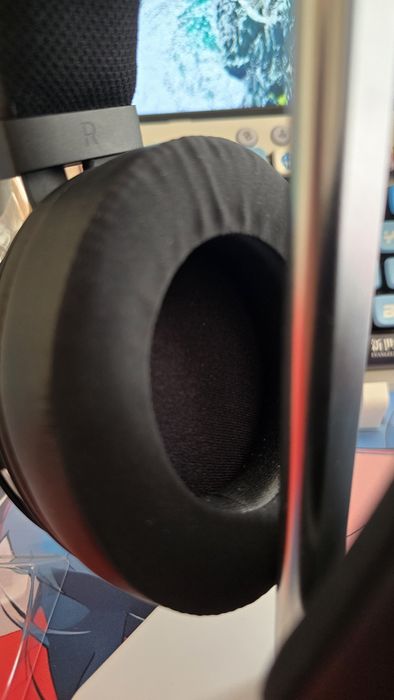 ЧИСТО НОВИ RAZER KRAKEN Kitty Edition USB