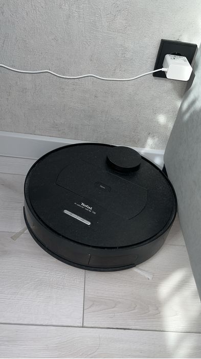 Продам робот пылесос Tefal, замена аккумулятора