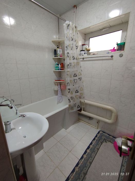 Сотувда 4 хонали квартира, Яшнобод тумани, Паркент кочаси
Яшнобод тума