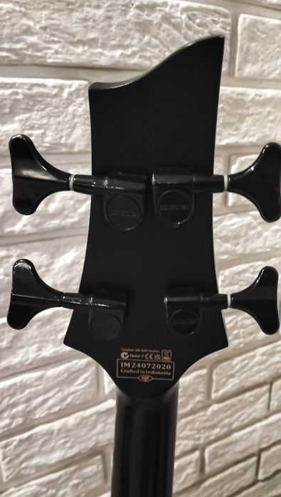 Электробас Schecter Stiletto Stealth 4