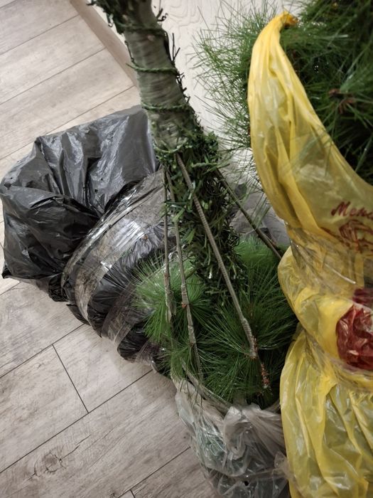 Ёлка искуственная