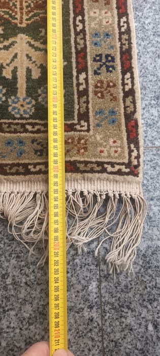 Covor vechi în stare foarte bună