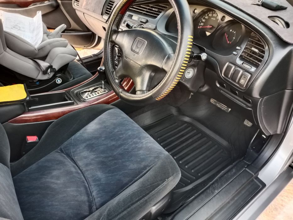 Продам Хонду сабер