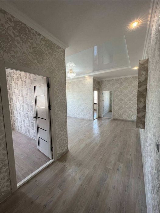 Алексей. Поклейка обоев. Косметический ремонт Малярка Отделка