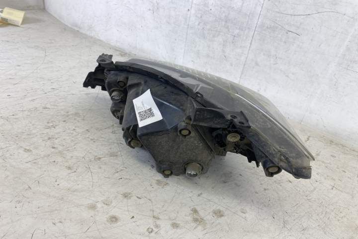 Десен фар Оригинален Лед Мазда / Mazda CX-5 [Оригинален десен LED фар