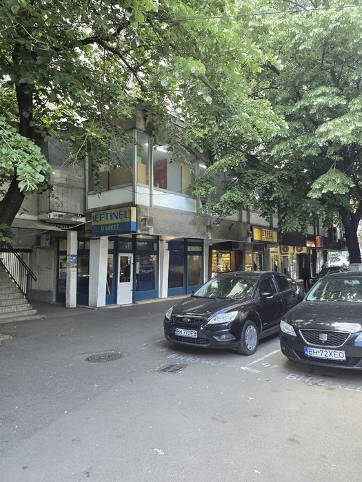 Spațiu comercial de închiriat