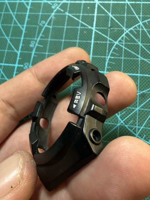 Bezel compatibil Casio MRG-1 – nou, inscriptie alb-argintiu