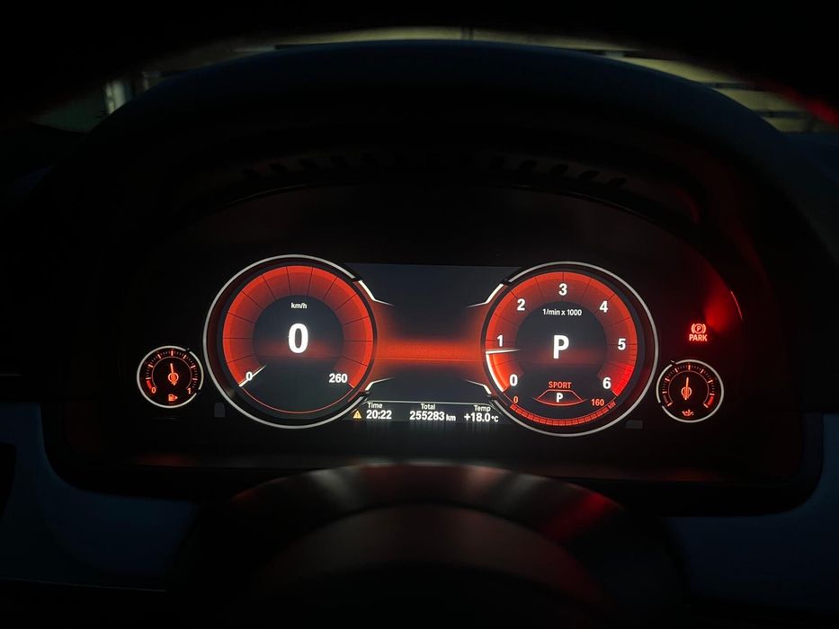 BMW Seria 5 F10 Facelift M Paket 520d Automat 2014 EURO 6 fara AdBlue