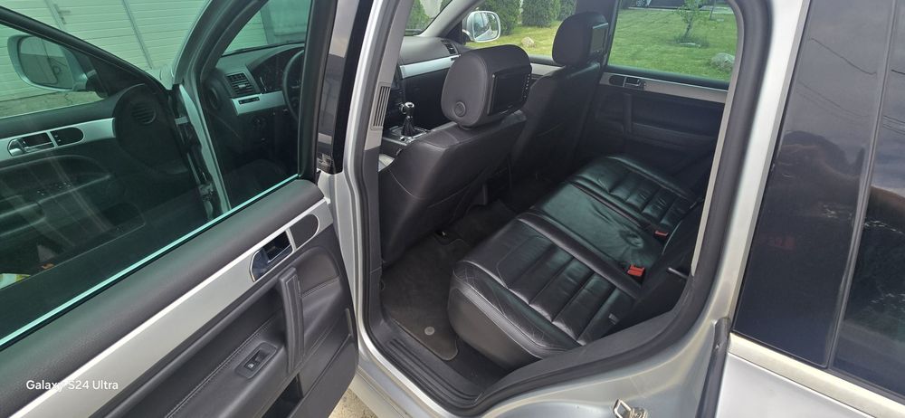 VW Touareg 3,0Tdi V6 4x4 BKS MANUAL Perne Pachet R/Line  Jante Marlory