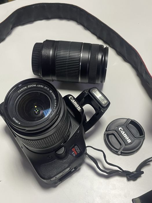 Фотокамера Canon EOS 600D (Rebel T3i) + 2 объектива + вспышка