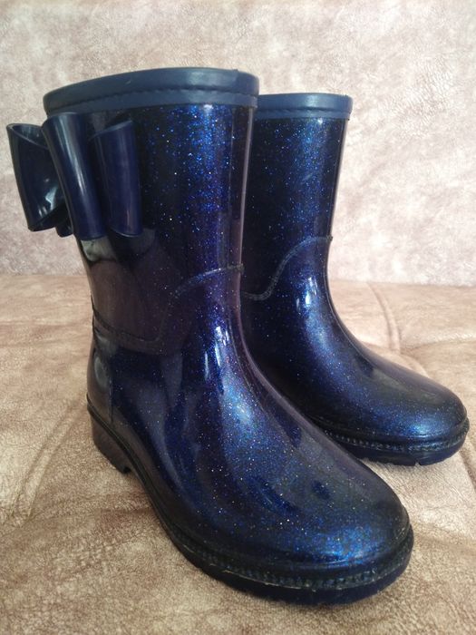 Сапожки резиновые для девочки рр 28