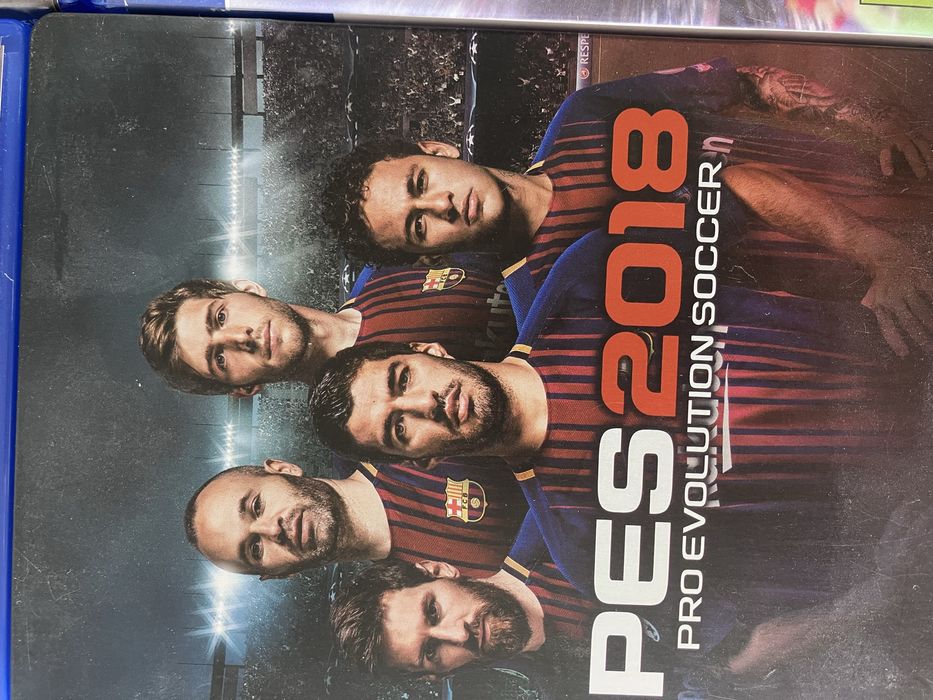 Play Station 4 + игри