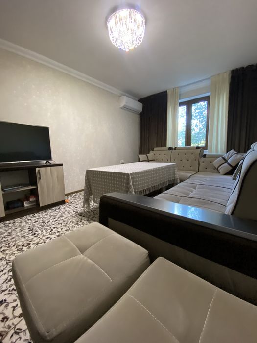 Продается 4 комнатная квартира