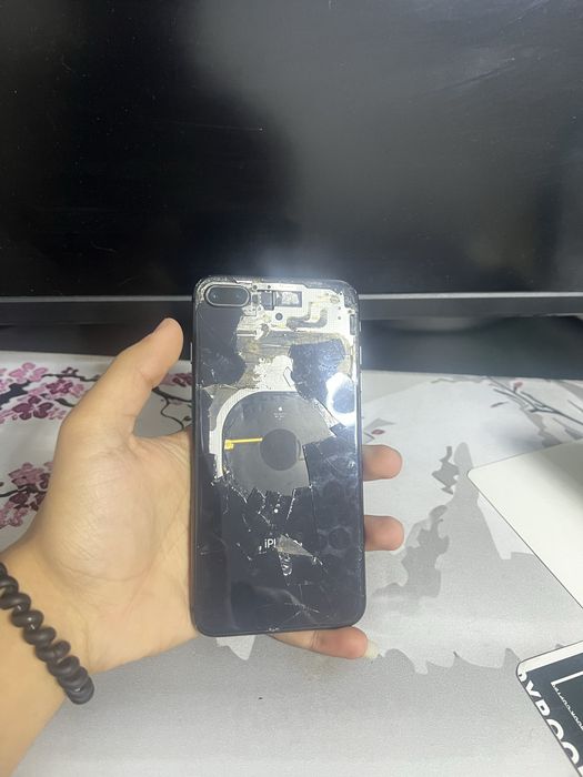 Iphone 8 plus 64GB