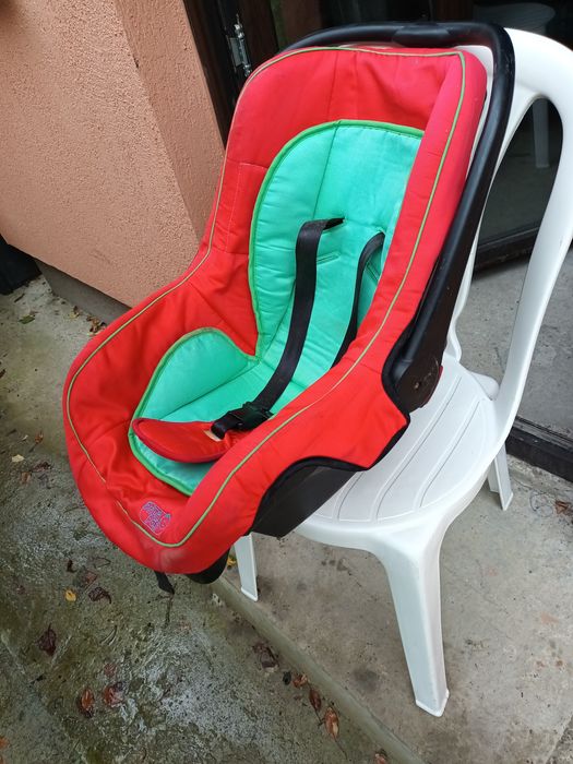 Scoică pentru bebeluși și pentru masina