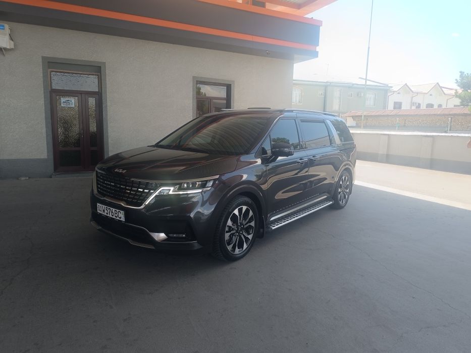 Kia Carnival sroʻchne sotladi