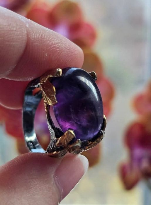 Красив сребърен пръстен с Аметист