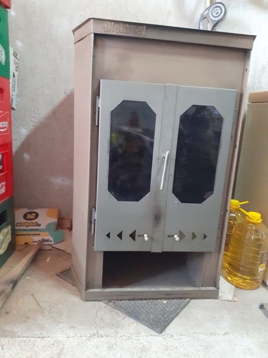 Камина с водна риза на дърва 19 киловата