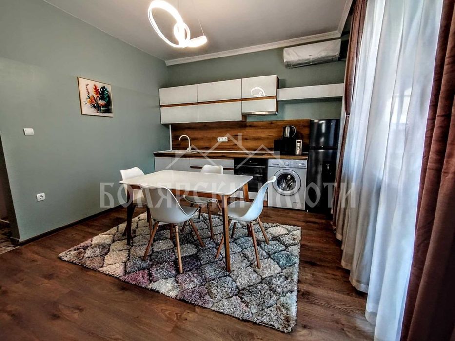 Дава се под наем Двустаен апартамент в Велико Търново, Център - 60 кв.м за 453.9 € - Снимка #3